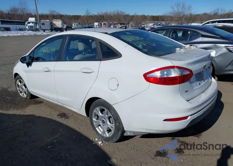 2016 Ford Fiesta Se z USA, uszkodzony, nr VIN 3FADP4BJ3GM118857